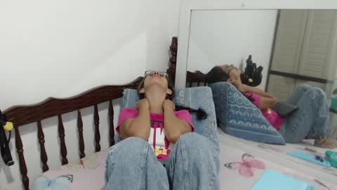 Snapshot of kattydirty144 chatting on December 31, 2024, 12:11 am angel online show from December 31, 2024, 12:11 am