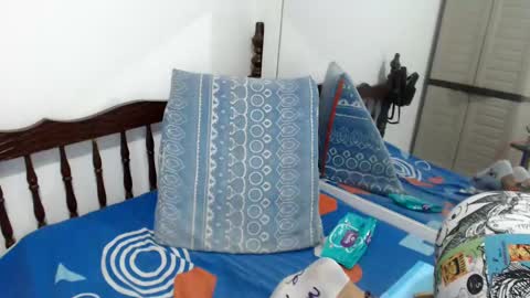 Snapshot of kattydirty144 chatting on January 14, 2025, 7:32 pm angel online show from January 14, 2025, 7:32 pm