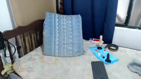 Snapshot of kattydirty144 chatting on October 15, 2025, 6:41 pm angel online show from October 15, 2025, 6:41 pm