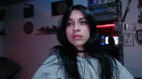 Snapshot of kattze chatting on January 22, 2025, 6:20 am online show from January 22, 2025, 6:20 am