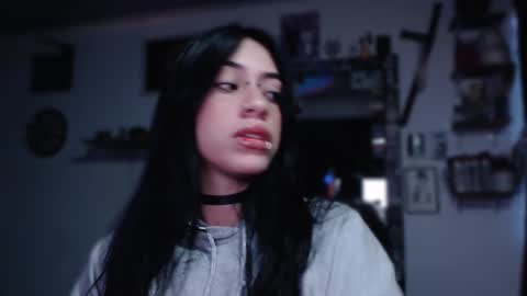 Snapshot of kattze chatting on January 23, 2025, 11:26 am online show from January 23, 2025, 11:26 am