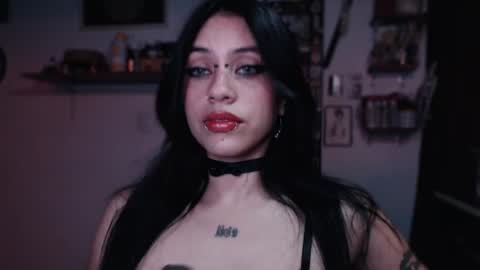 Snapshot of kattze chatting on January 29, 2025, 5:19 am online show from January 29, 2025, 5:19 am