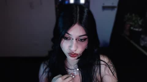 Snapshot of kattze chatting on February 16, 2025, 12:41 am online show from February 16, 2025, 12:41 am