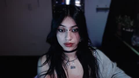 Snapshot of kattze chatting on February 16, 2025, 3:47 am online show from February 16, 2025, 3:47 am