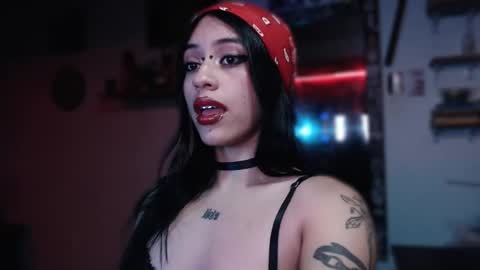 Snapshot of kattze chatting on February 24, 2025, 8:25 pm online show from February 24, 2025, 8:25 pm