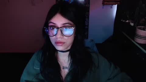 Snapshot of kattze chatting on March 2, 2025, 12:01 pm online show from March 2, 2025, 12:01 pm