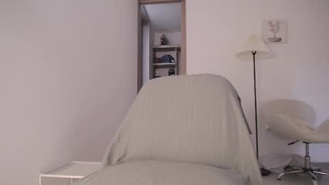 Snapshot of katy_18_pocahontas chatting on July 13, 2026, 1:03 pm K a t y online show from July 13, 2026, 1:03 pm