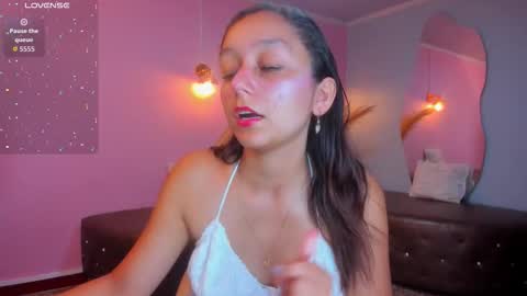 Katy online show from November 21, 2025, 7:34 pm