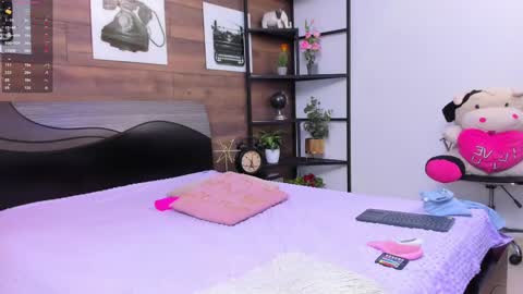 Snapshot of katyablonding chatting on February 21, 2025, 1:11 pm salo online show from February 21, 2025, 1:11 pm