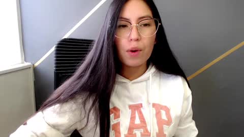 Snapshot of katybelladonna chatting on December 19, 2024, 12:12 pm KATY online show from December 19, 2024, 12:12 pm