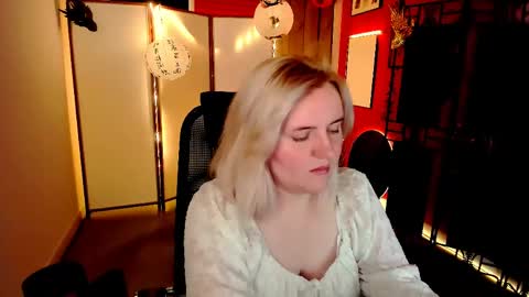 Snapshot of katybriggs chatting on June 6, 2026, 5:23 am Katy online show from June 6, 2026, 5:23 am