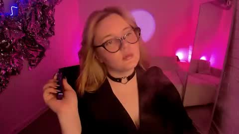 Snapshot of katybriggs chatting on July 9, 2026, 6:17 am Katy online show from July 9, 2026, 6:17 am