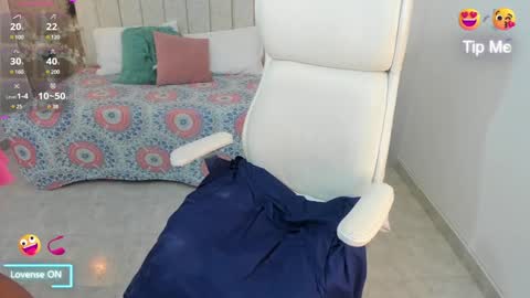 Snapshot of katyjhons chatting on January 15, 2025, 1:09 pm KATY online show from January 15, 2025, 1:09 pm