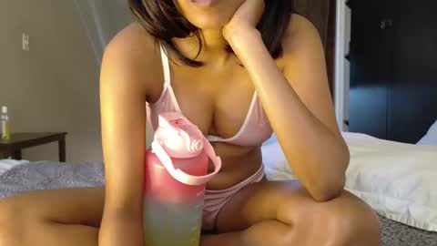 Snapshot of kawaiibabypie chatting on February 3, 2025, 12:25 pm kawaiibabypie online show from February 3, 2025, 12:25 pm