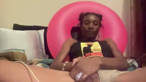 Snapshot of kawaiistrfkr chatting on September 25, 2025, 6:22 pm kawaiistrfkr online show from September 25, 2025, 6:22 pm