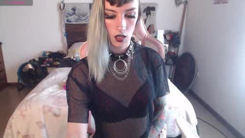 Snapshot of kawaimisfit chatting on October 7, 2025, 8:50 pm luna online show from October 7, 2025, 8:50 pm