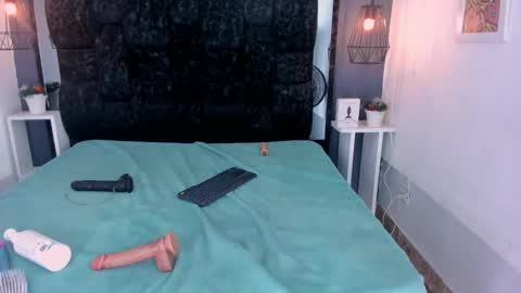 Snapshot of kayalstone chatting on January 1, 2025, 2:41 am Cattleya stone online show from January 1, 2025, 2:41 am