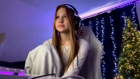 Snapshot of kayceefroehner chatting on January 8, 2026, 8:27 am Amia online show from January 8, 2026, 8:27 am