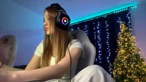 Snapshot of kayceefroehner chatting on January 10, 2026, 1:46 pm Amia online show from January 10, 2026, 1:46 pm