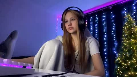 Snapshot of kayceefroehner chatting on January 15, 2026, 5:27 pm Amia online show from January 15, 2026, 5:27 pm