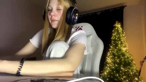 Amia online show from February 4, 2026, 6:14 pm