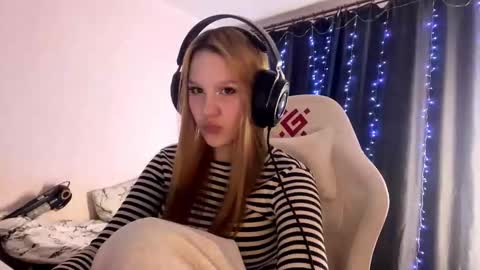 Amia online show from March 18, 2026, 5:38 pm