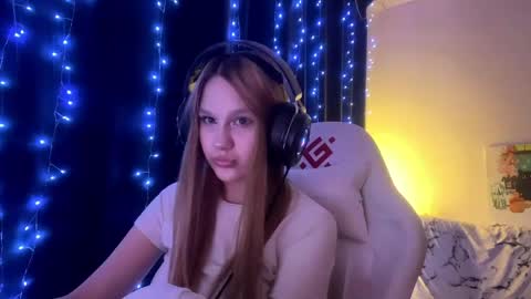 Snapshot of kayceefroehner chatting on May 9, 2026, 3:39 pm Amia online show from May 9, 2026, 3:39 pm