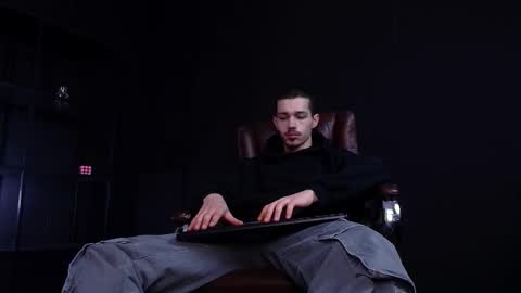 KaydenDrew online show from January 7, 2026, 5:10 am