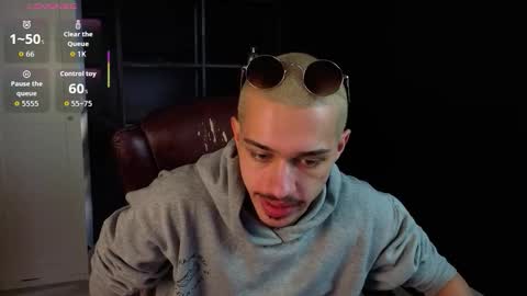 Snapshot of kaydendrew chatting on March 27, 2026, 5:35 am KaydenDrew online show from March 27, 2026, 5:35 am