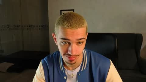 Snapshot of kaydendrew chatting on April 4, 2026, 4:22 am KaydenDrew online show from April 4, 2026, 4:22 am