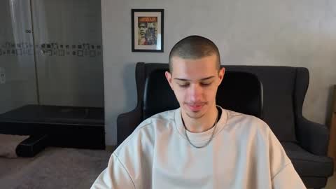 Snapshot of kaydendrew chatting on April 14, 2026, 4:40 am KaydenDrew online show from April 14, 2026, 4:40 am