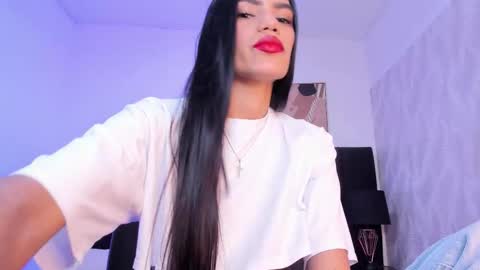 Kayla  online show from December 5, 2025, 11:41 am