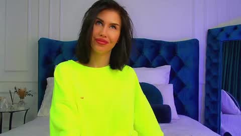 Snapshot of kaylamous chatting on May 5, 2026, 6:43 am Kayla online show from May 5, 2026, 6:43 am