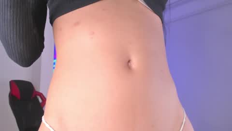 Snapshot of kayle______ chatting on December 8, 2024, 7:00 pm INSTAjohedija online show from December 8, 2024, 7:00 pm