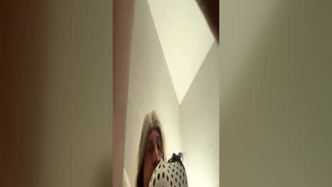 kayleecumslut online show from July 30, 2026, 11:20 am