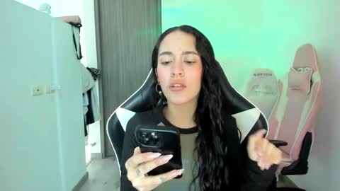 kaylie online show from September 10, 2025, 7:58 pm