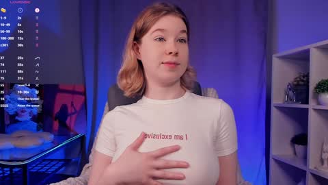 Snapshot of kaylisse chatting on October 26, 2025, 10:43 am Hi Im Arina 3 online show from October 26, 2025, 10:43 am