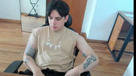 Snapshot of kaynn_b chatting on January 29, 2025, 2:32 pm kaynn_b online show from January 29, 2025, 2:32 pm
