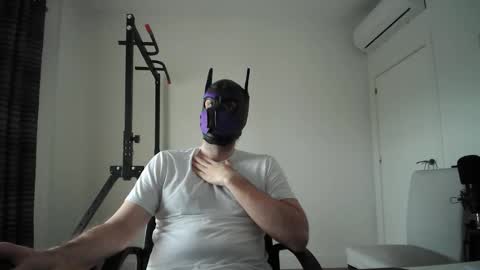 Neon online show from March 14, 2026, 5:07 pm