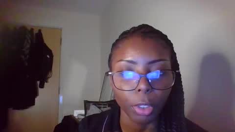 kayxo_ online show from December 4, 2025, 5:32 pm