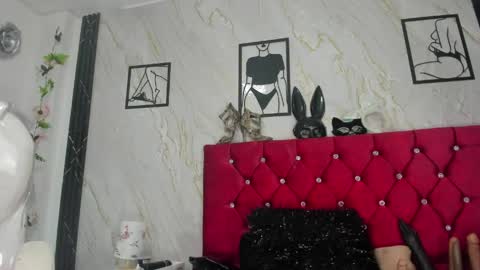 KAZSANDRAH online show from April 22, 2026, 5:10 am