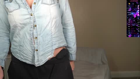 EliandKylie online show from February 3, 2025, 7:07 am