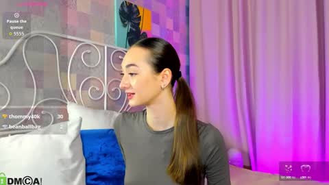 Kelly GMT 2 Su We Th Fr Sa   0300AM-09-00AM   online show from September 27, 2025, 3:00 am