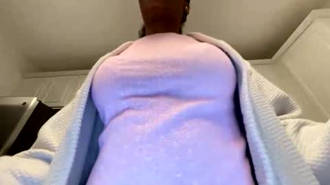 Keephimcum69me online show from May 15, 2026, 9:49 am