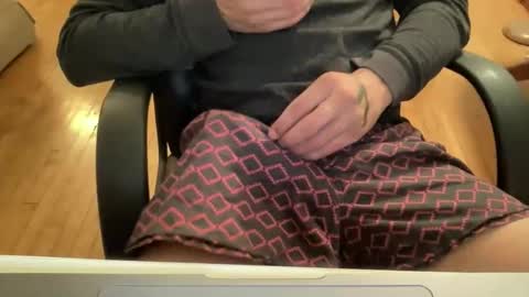 Snapshot of keesey23 chatting on November 21, 2025, 4:22 am Keesey23 online show from November 21, 2025, 4:22 am