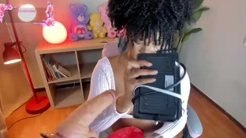 Snapshot of kehlannis_ chatting on February 4, 2026, 7:53 pm Kehlannis online show from February 4, 2026, 7:53 pm