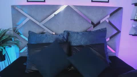 Keidy Monday to Saturday from 200 pm to 810pm  UTC-5 Colombia Time online show from October 6, 2025, 7:22 pm