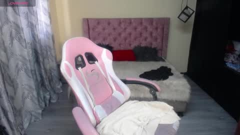 luna online show from April 25, 2026, 8:28 pm