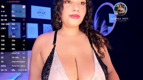 Snapshot of keisha_west chatting on September 10, 2025, 5:40 am Keisha online show from September 10, 2025, 5:40 am