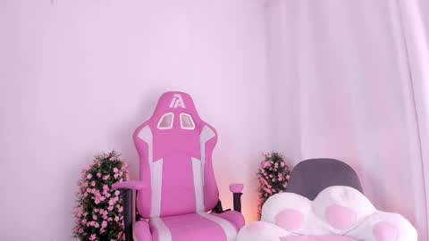 Snapshot of keissyrincon1 chatting on October 12, 2025, 12:31 am online show from October 12, 2025, 12:31 am